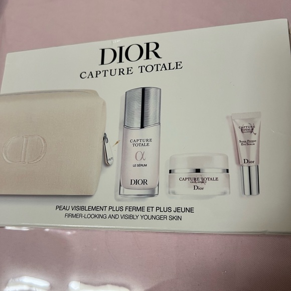 Dior Other - Dior Capture Totale Skincare Set - White and Silver